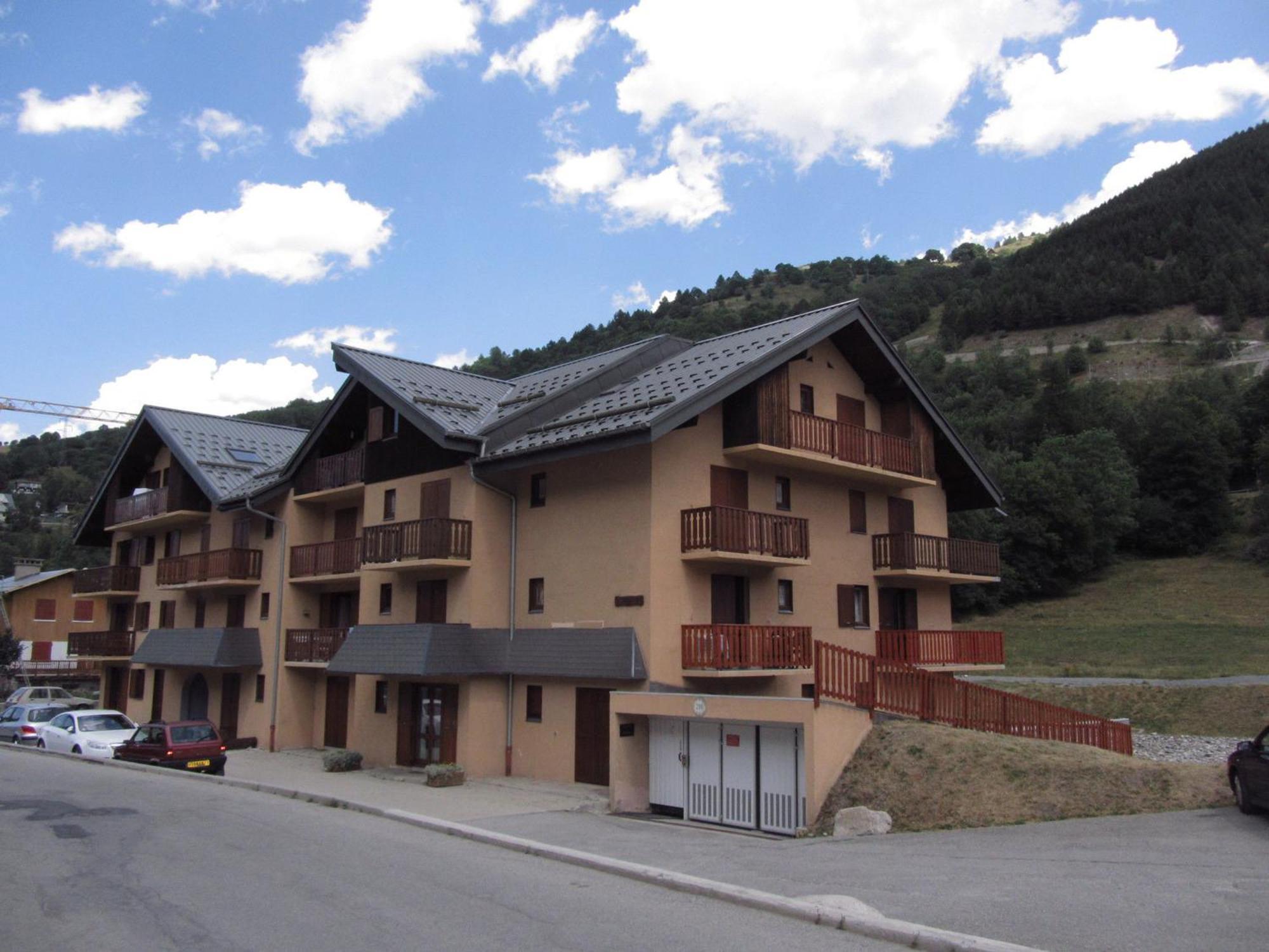 Apartment Confortable 4 Pieces, 8 Personnes, Parking, Terrasse Exposee Sud - Fr-1-263-452 *